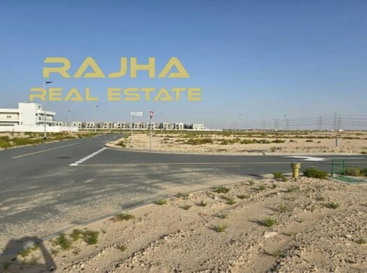 Middle Single Row | G + 7 | Residential Plot