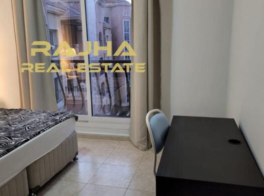 Furnished 2BR | Pool View | Walk to Circle Mall