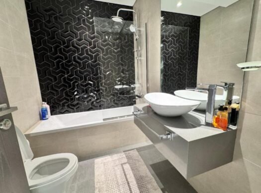 Prime Location | On High Floor | Ready to Move In